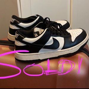 Nike dunk low black & white “panda “ SOLD